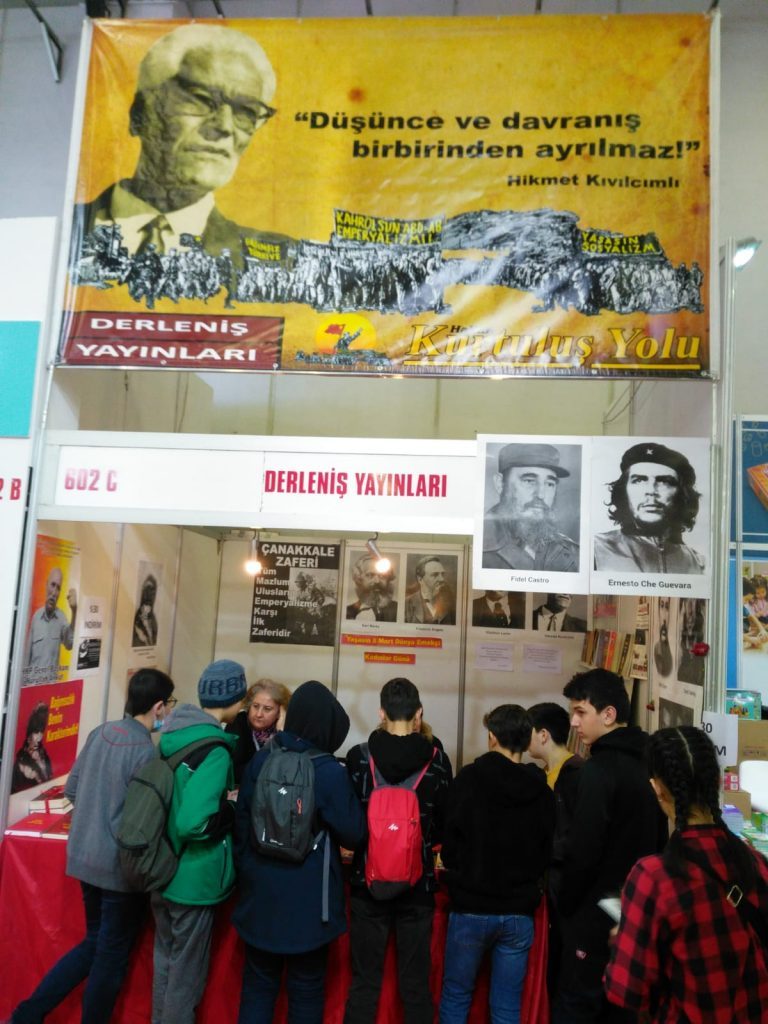 Derleniş Yayınları 18’inci Bursa Kitap Fuarı’nda devrimci heyecanını Bursa Halkına taşıdı