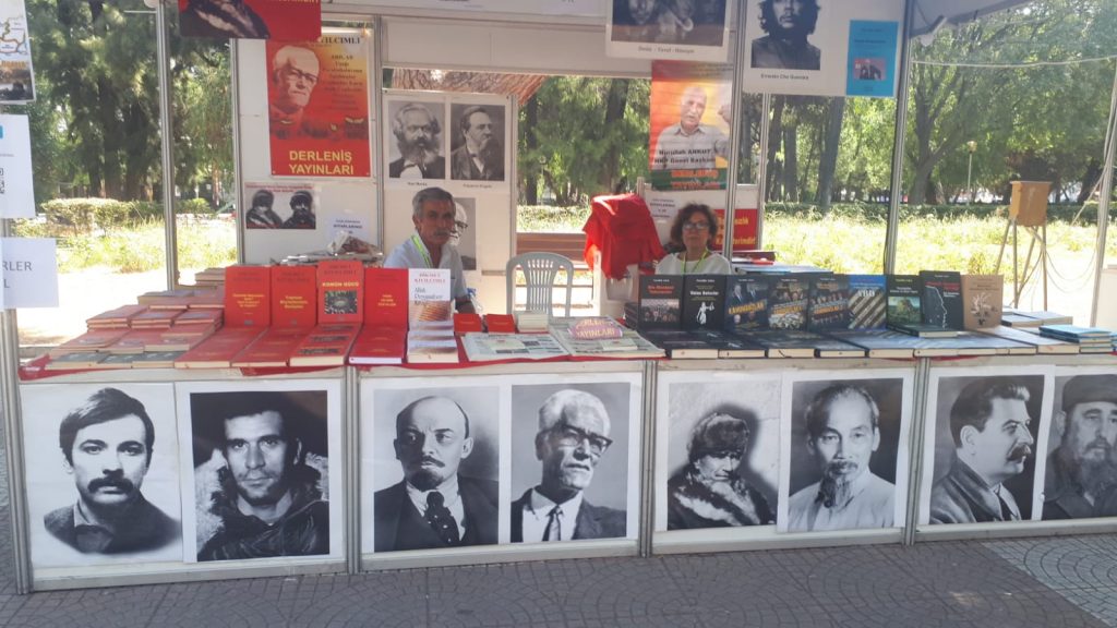 Derleniş Yayınları, 90’ıncı Enternasyonal İzmir Fuarı’ndaydı